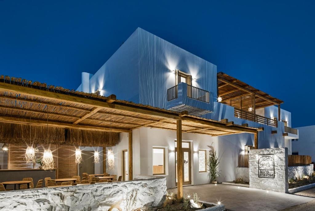 Arco Solium Suites — 3