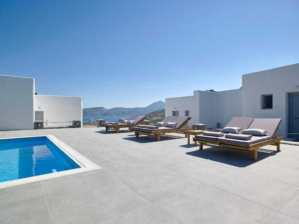Lithos Luxury Rooms (Adults Only) — 5