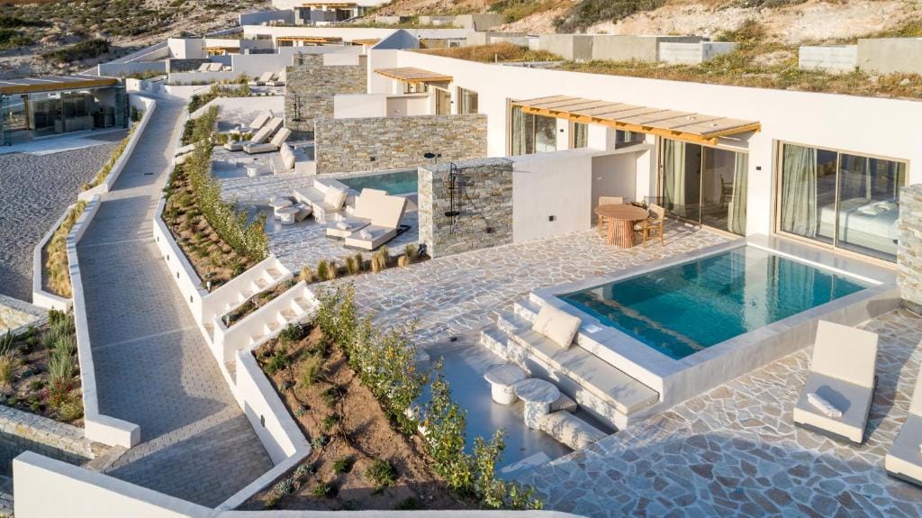 Solus Suites Milos — 2