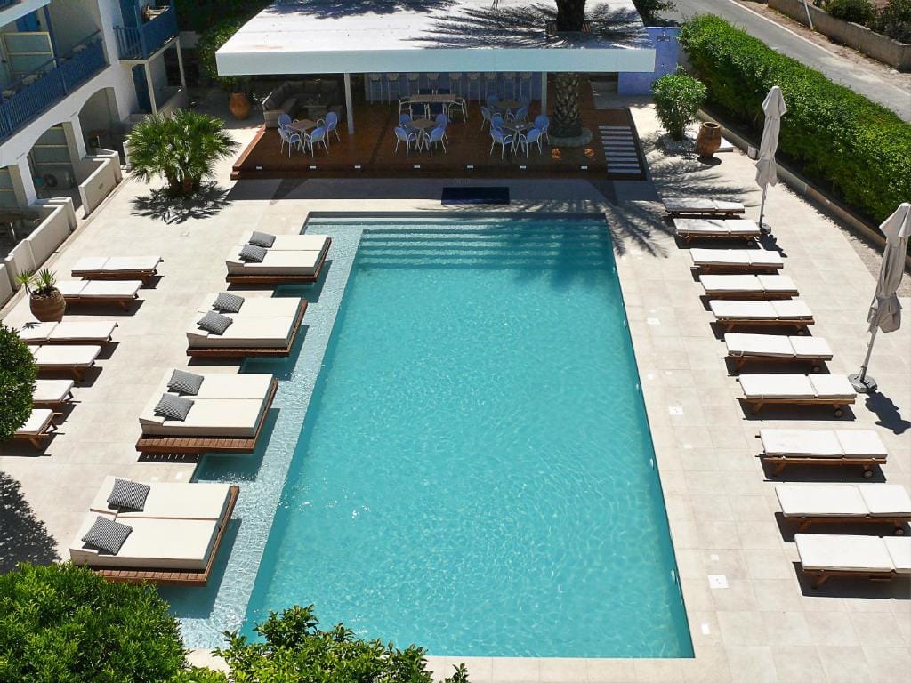 Danae Hotel — 1