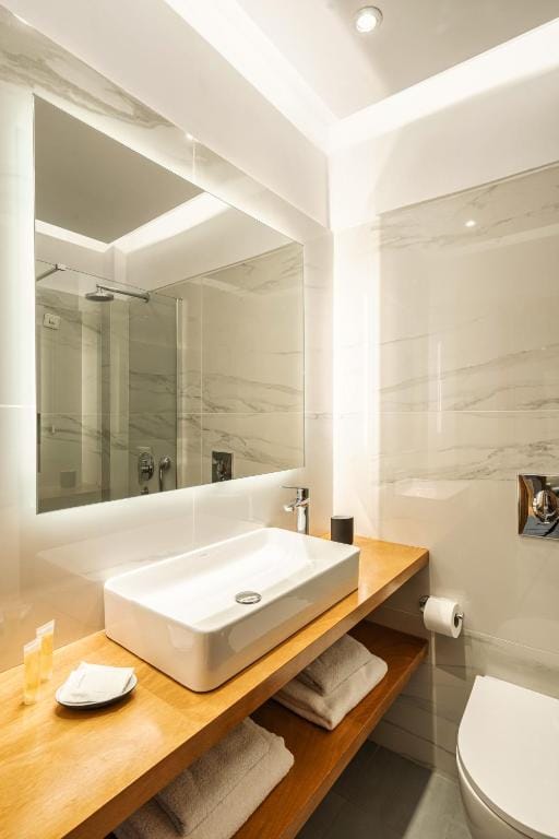 Danae Hotel — 3