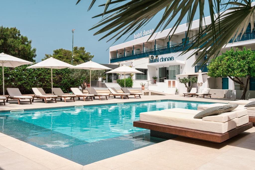 Danae Hotel — 4