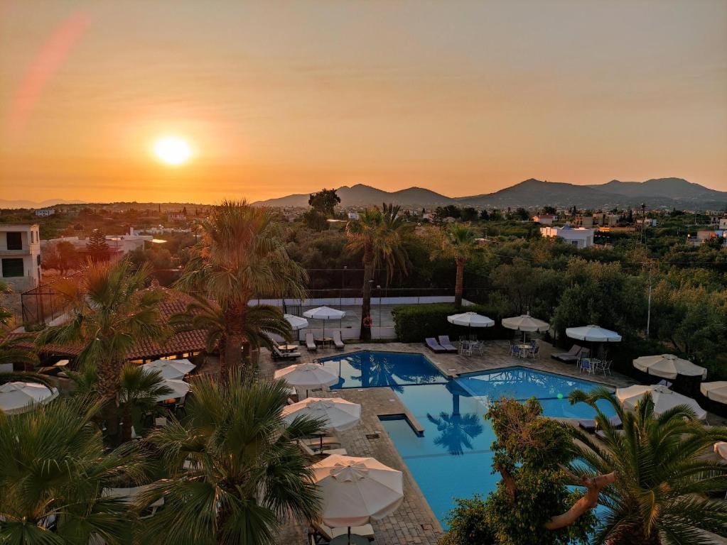 Hotel Klonos Kyriakos — 1