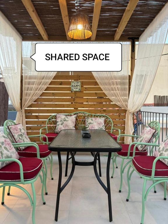 Kazarma Central Suites - Apartment Complex — 4