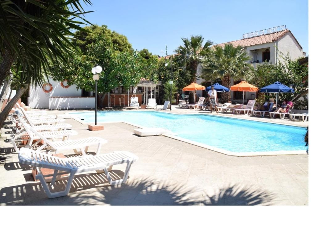 Miranta Hotel - Apartments & Studios — 1