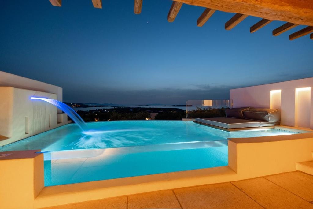 Anna Platanou Suites — 5