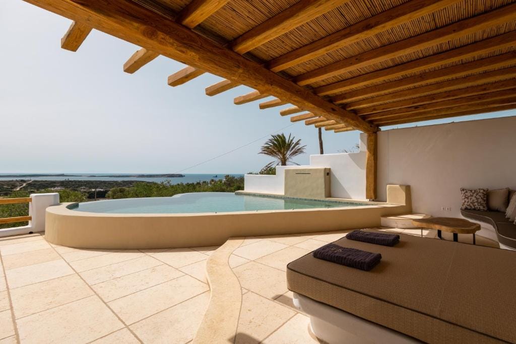 Utopia Suites by Anna Platanou — 3