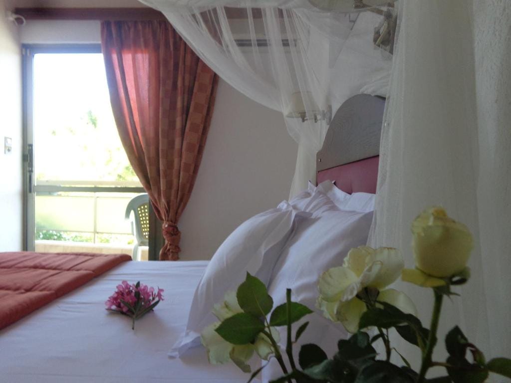 Angela Hotel — 1