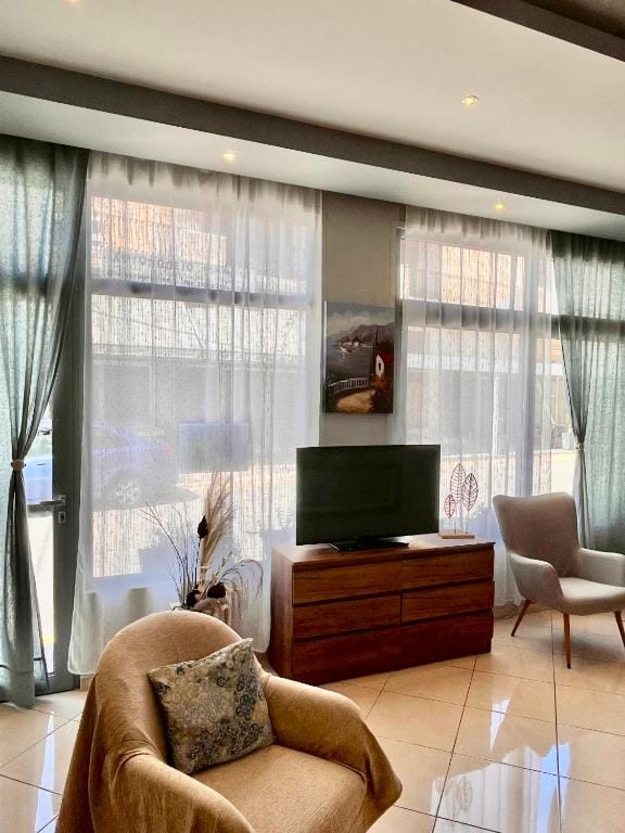 Isidora Hotel — 4