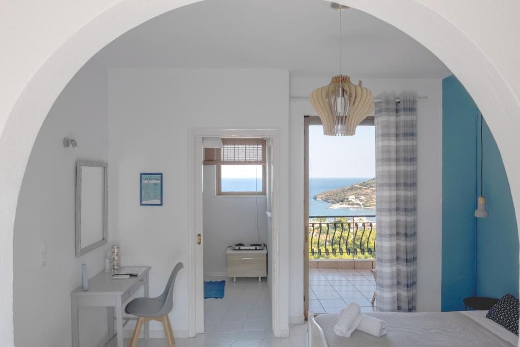 Pefkides Aegina Boutique Apartments — 3