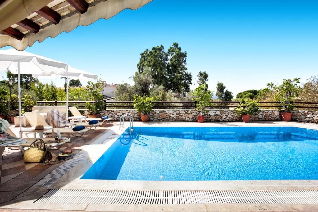 Villa Maraki — 4