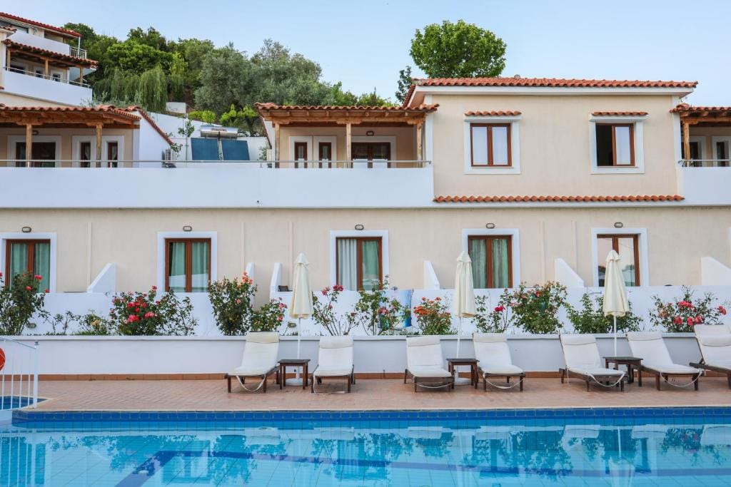 Zorbas Family House — 4