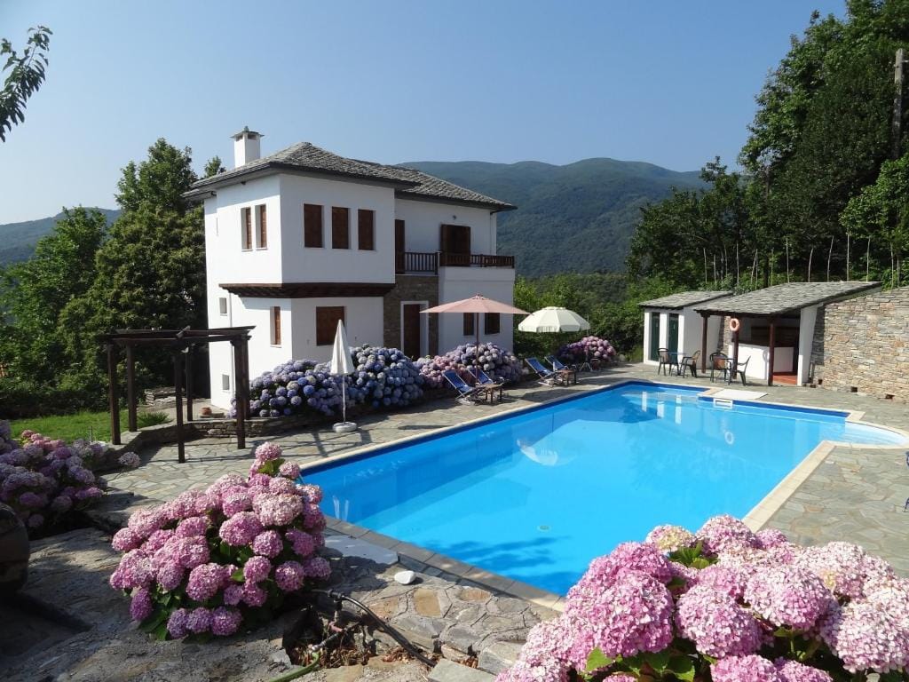 Villa Enallaxis — 4