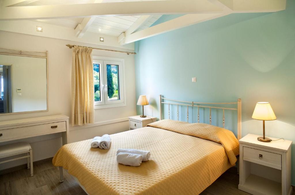 Hotel Agios Nikitas — 2