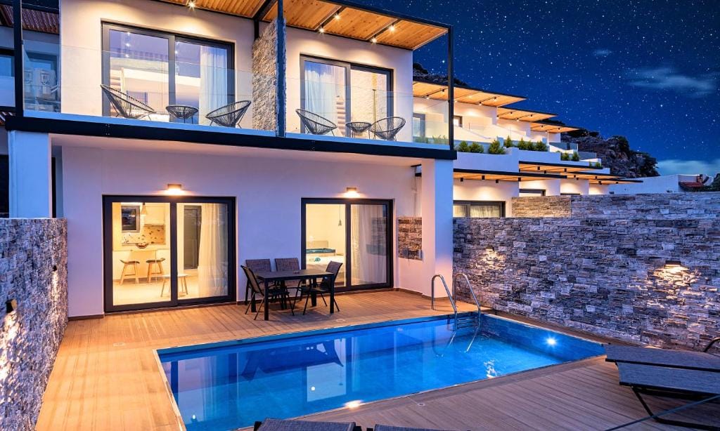 Aelia Suites — 1