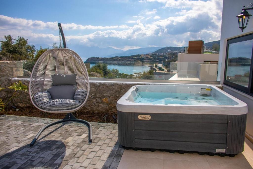 Beach Walk Luxury Suites — 3