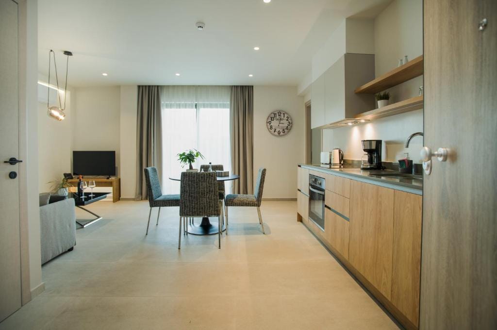 Celine Luxury Apartments & Suites — 5