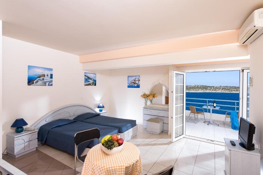 Creta Hotel — 2