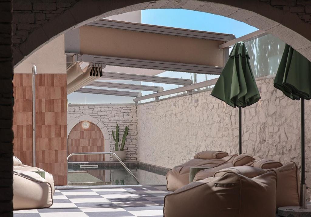 Mistral Bay Hotel — 4
