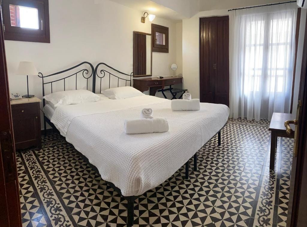 Palazzo Arhontiko Apartments — 2