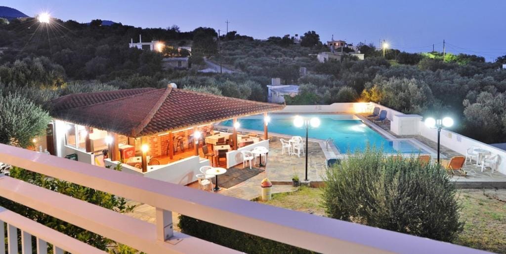 Primavera Paradise Apartments — 4