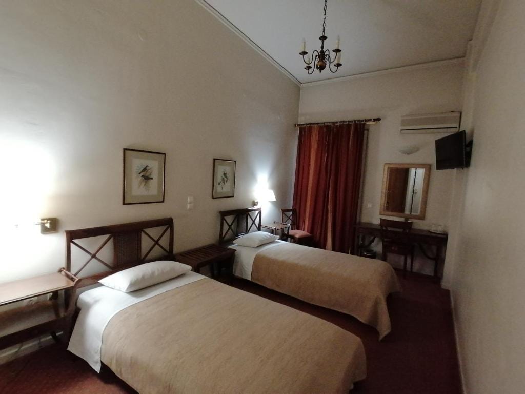 Hotel Galaxias — 2