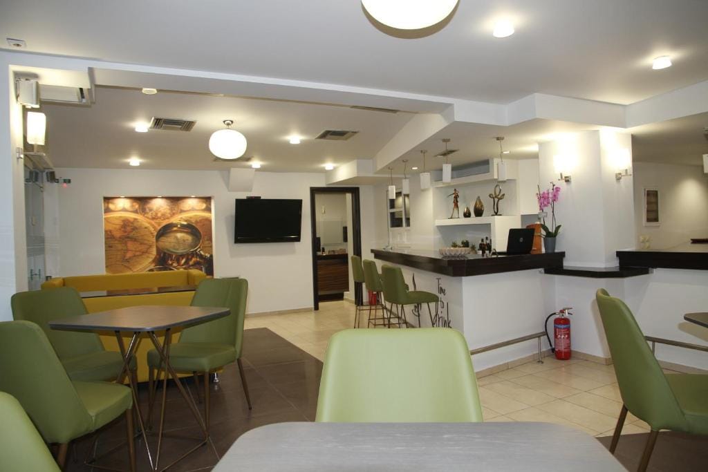 Hotel Selini — 4