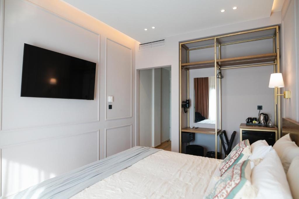 Aggelos Hotel — 5
