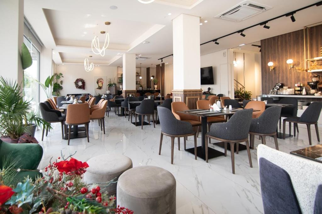 ALEXANDRA Boutique Residence Downtown — 4