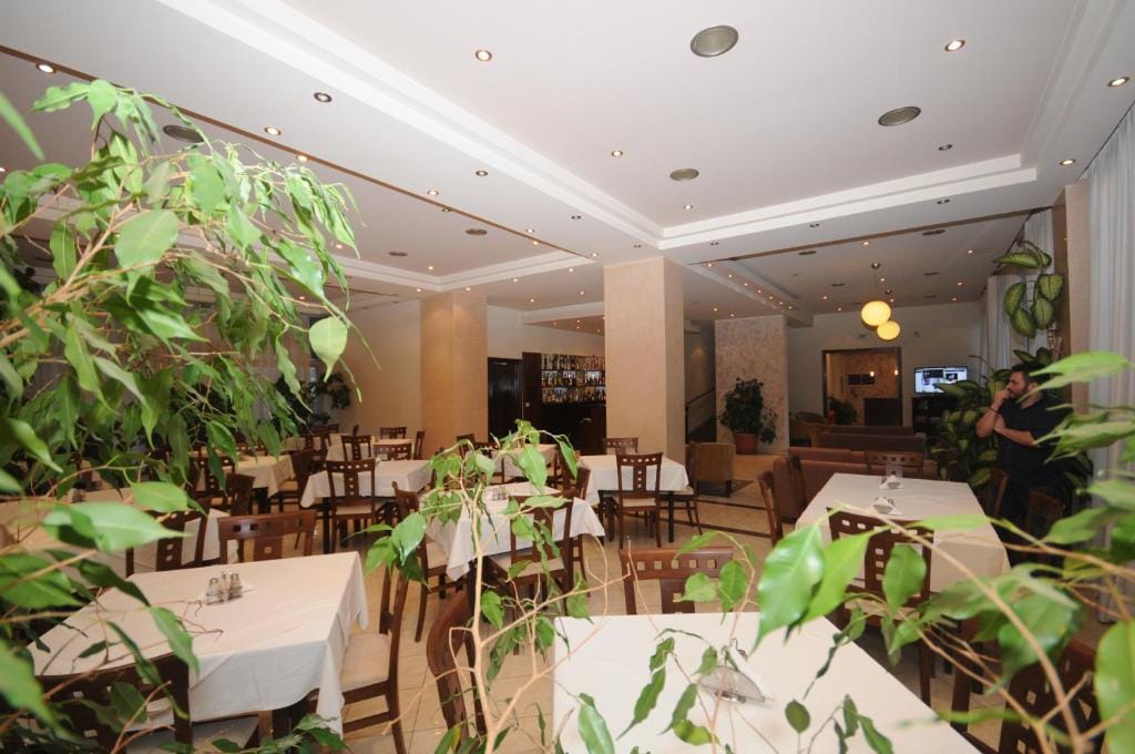 Hili Hotel — 4