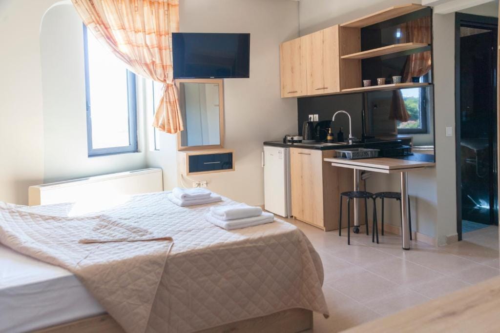 Via Mare Apartments — 4