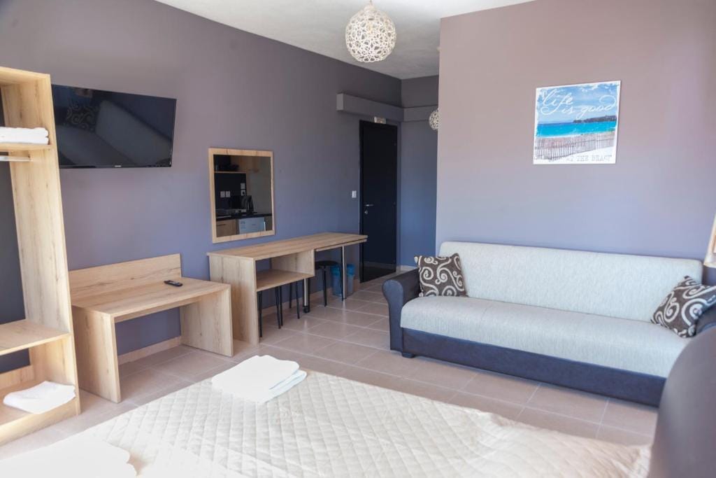 Via Mare Apartments — 5