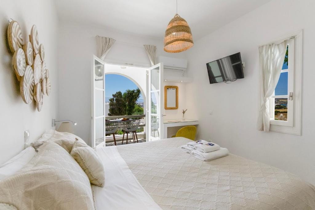 Margarita Studios Ambelas — 2