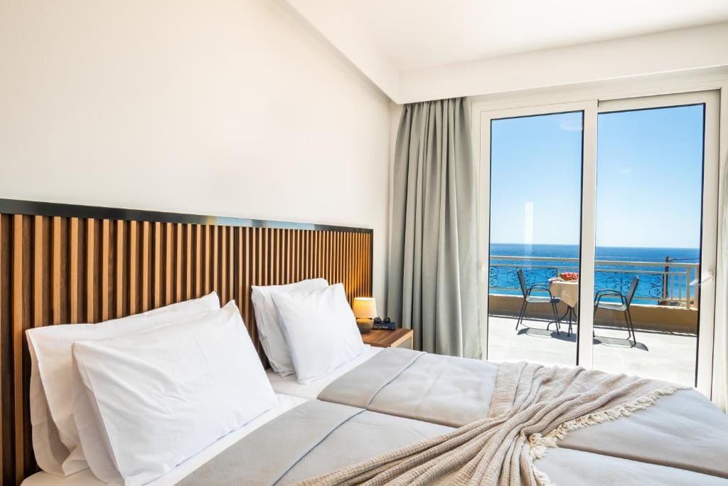 Apolis Beachscape Hotel — 4