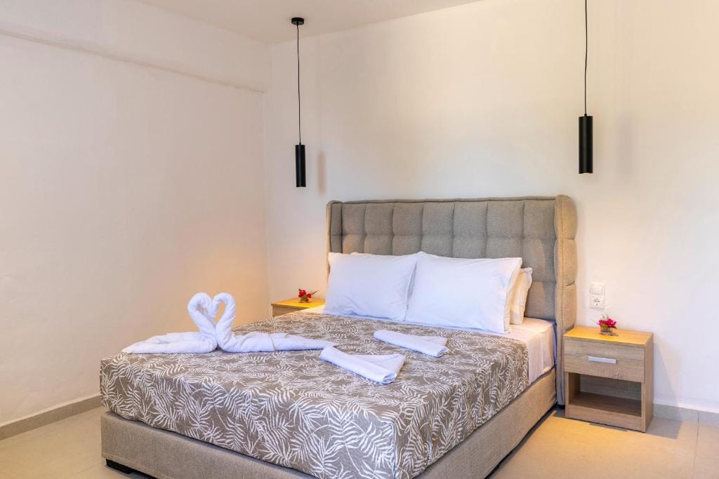 Chrysonisos Suites with Sunset & Seaviews near Kini — 5