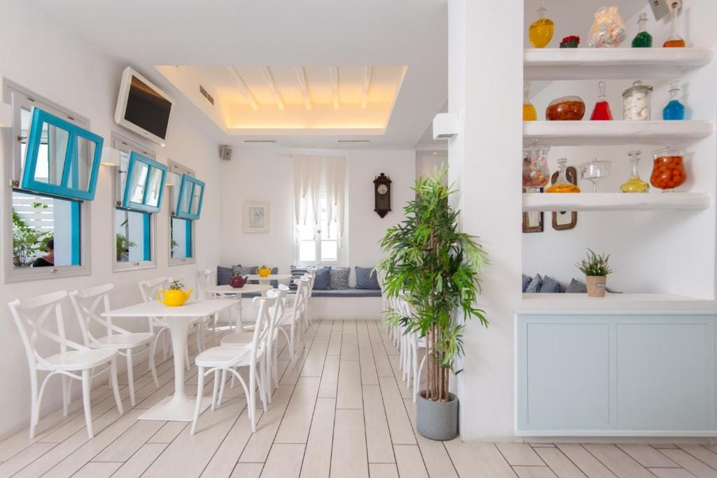 Anthousa Hotel — 4