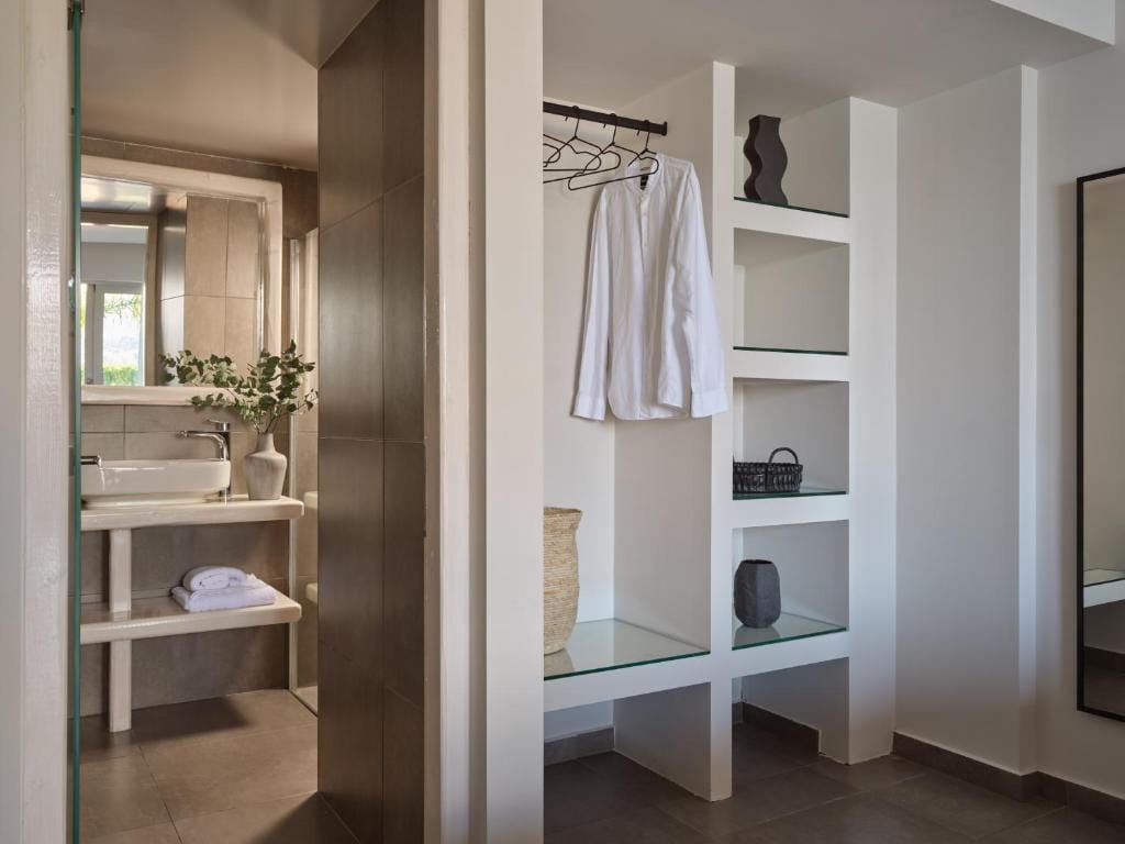 Ionian Hill Hotel — 3