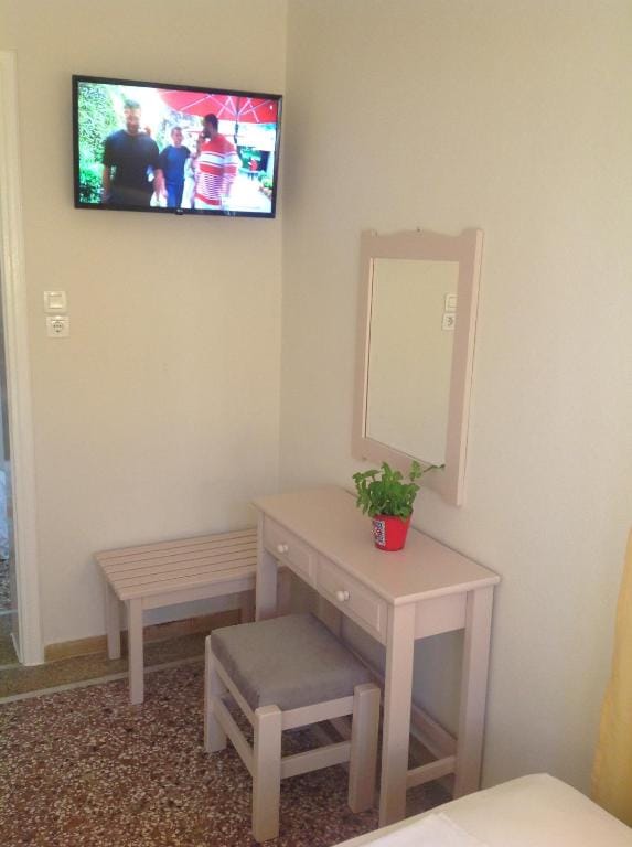 Angelos Cosy Place — 4