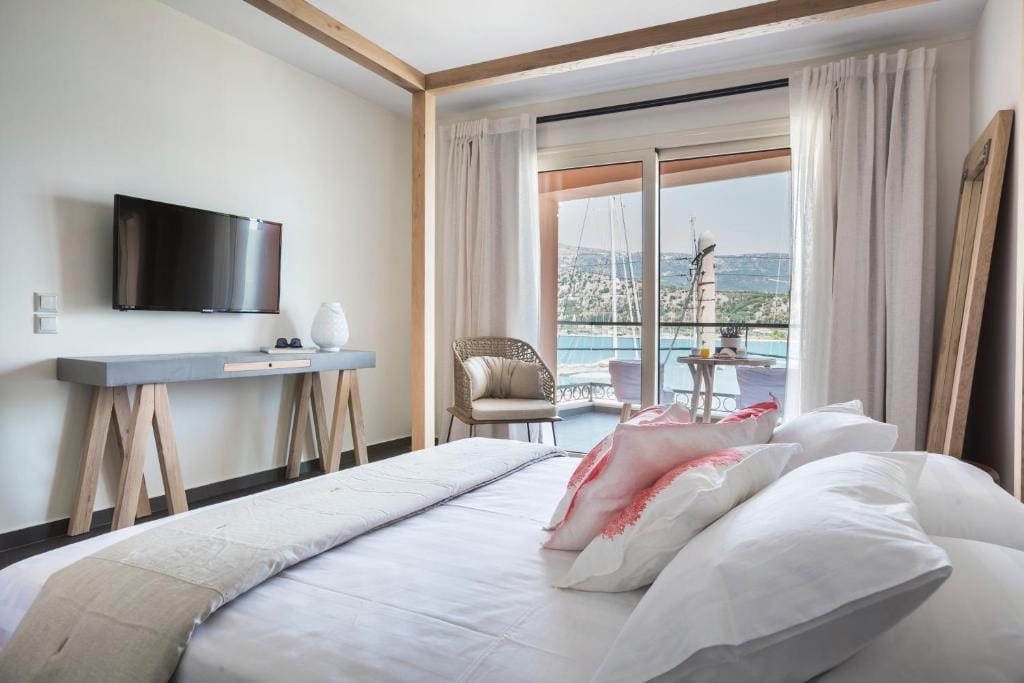 Argostoli Marina Suites — 3