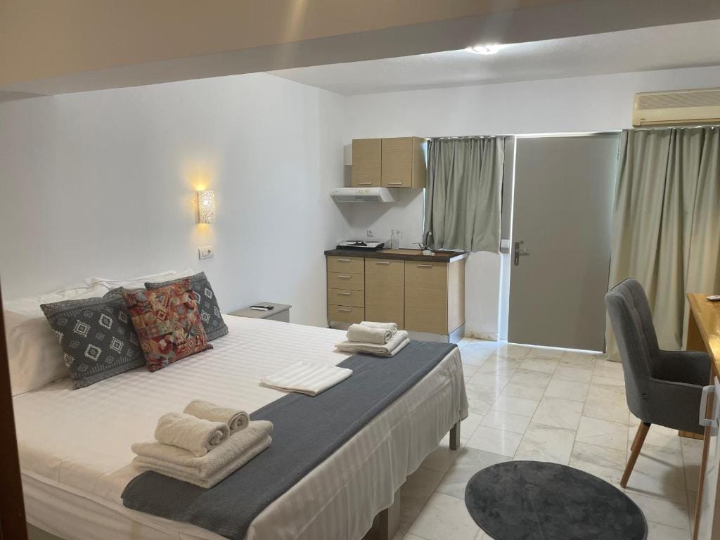 Hotel Kourkoumelata — 4