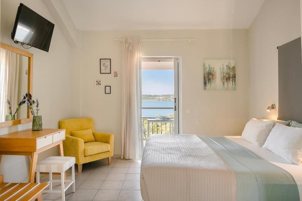 Panorama Fanari studios and apartments — 2
