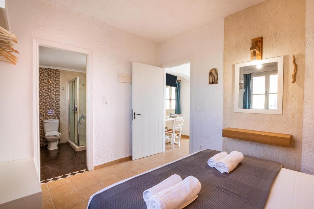 Elenis Studios — 3
