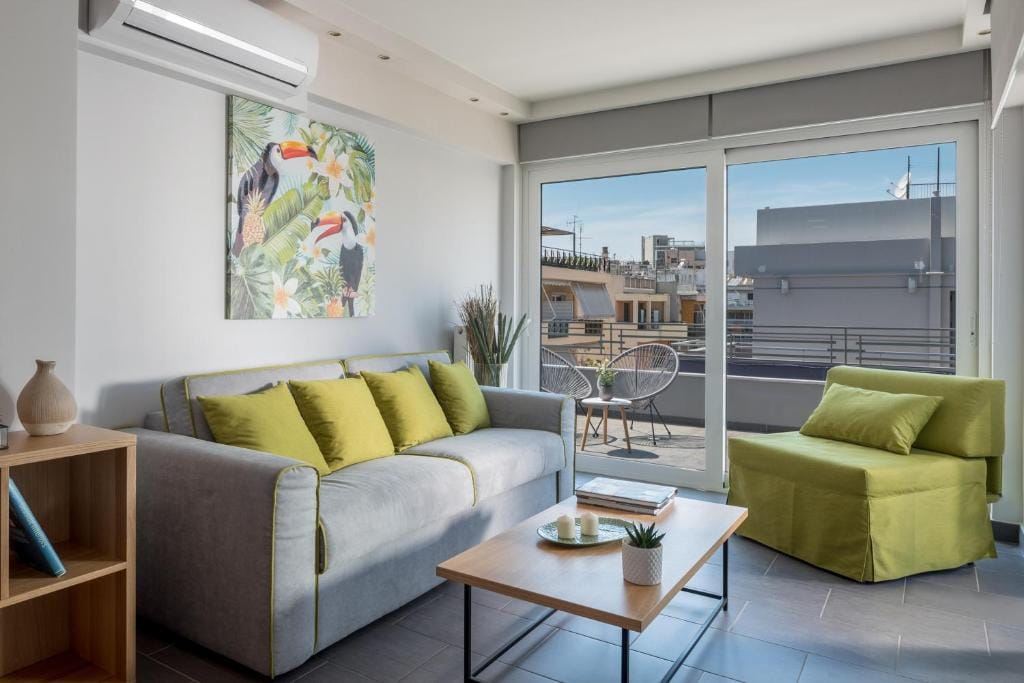 12 Keys Athens Apartments — 1
