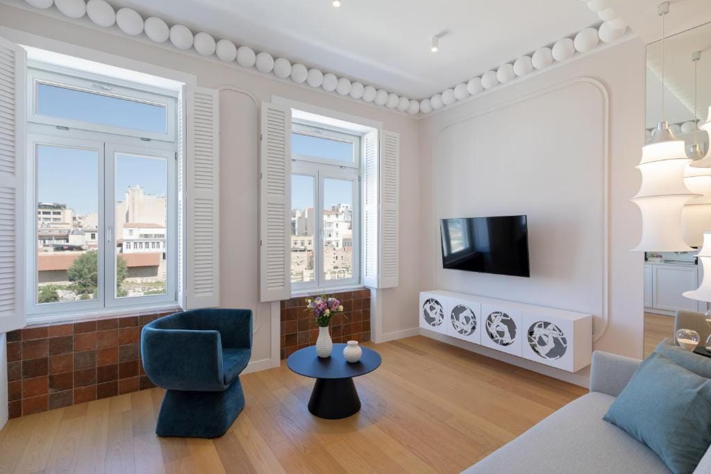 Agora Suites — 5