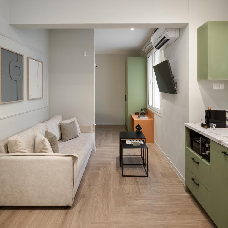 ASTIKON Xenofontos Suites — 4