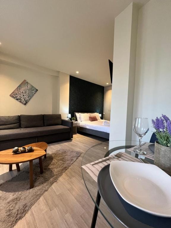 Athenian Retreat Penthouses — 5