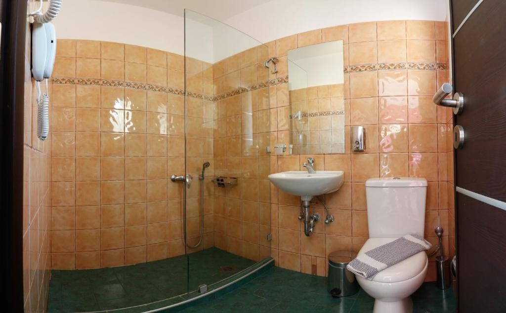 Athens Choice Hotel — 3