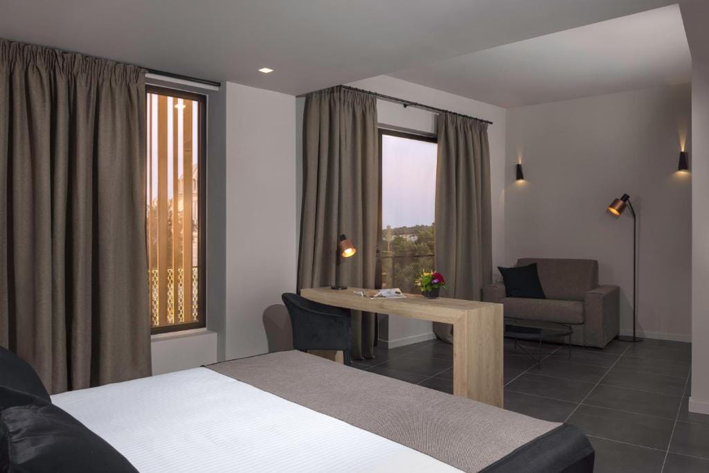 Azur Suites — 2