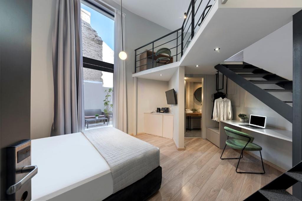 BED in Athens — 1