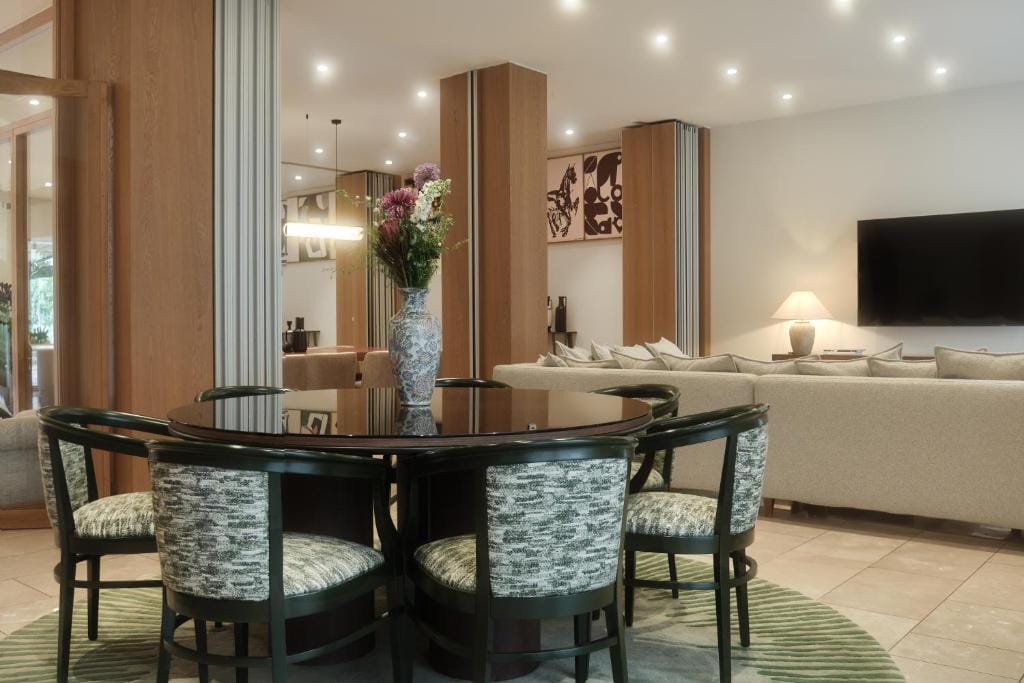 Golden Sun Hotel — 5